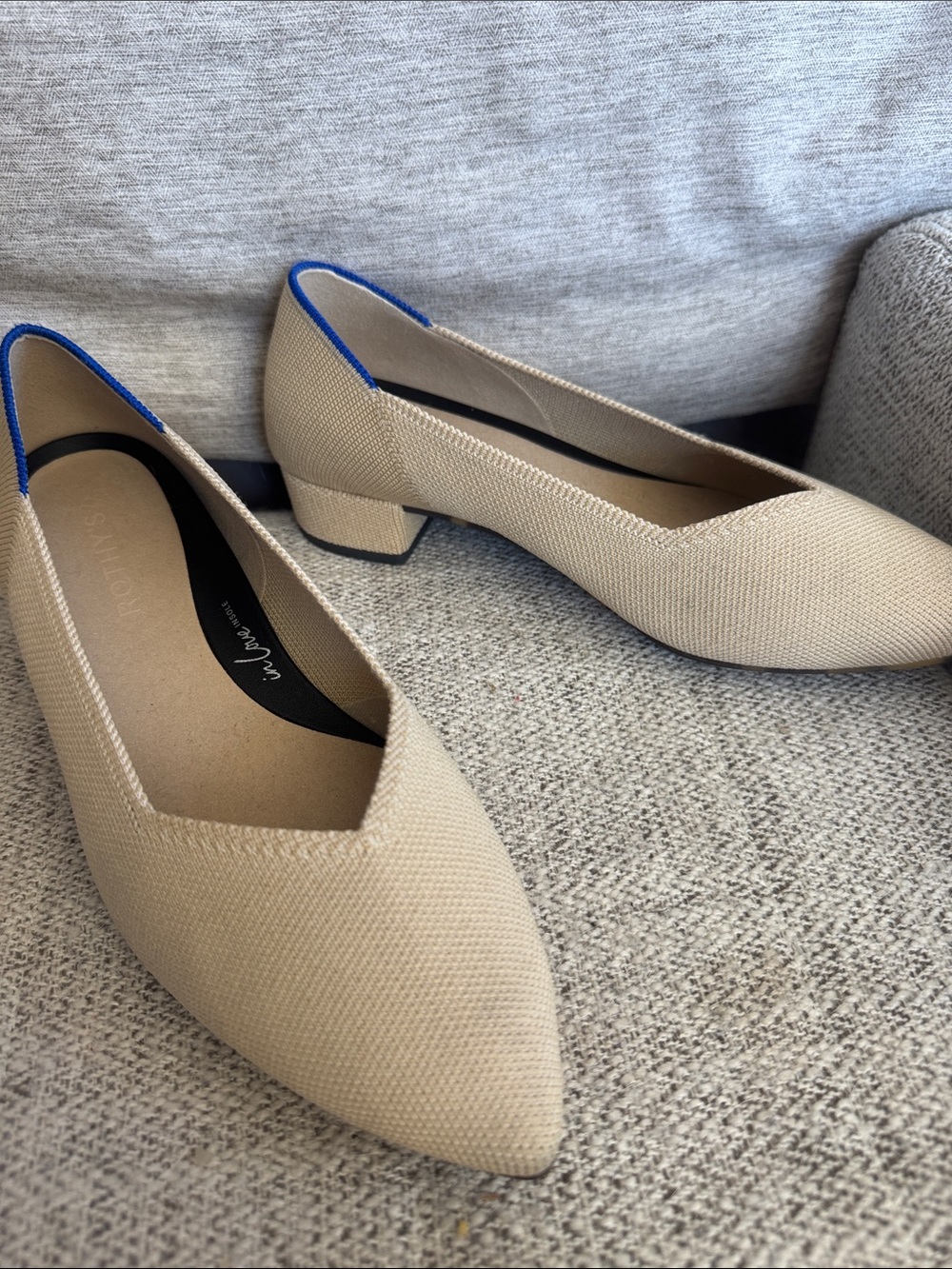 EUC Rothy's The High Point Block Heel in Ecru or Sandstone